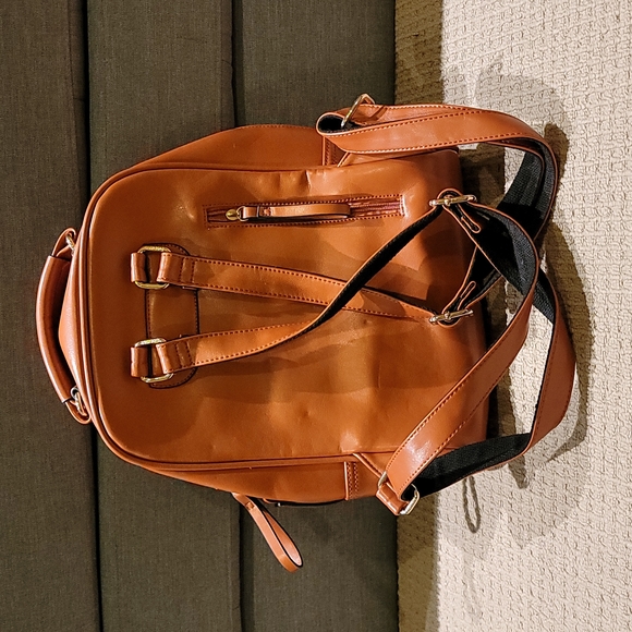 Back Pack - Picture 2 of 3